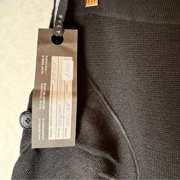 NWT Larisa selyanina knee length black pants capris (large review measurements) - Picture 9 of 13